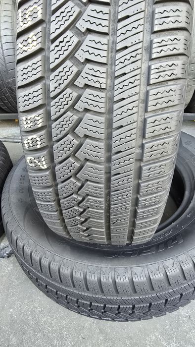 2 anvelope iarnă 235/65/17 -7.5 mm transport inclus