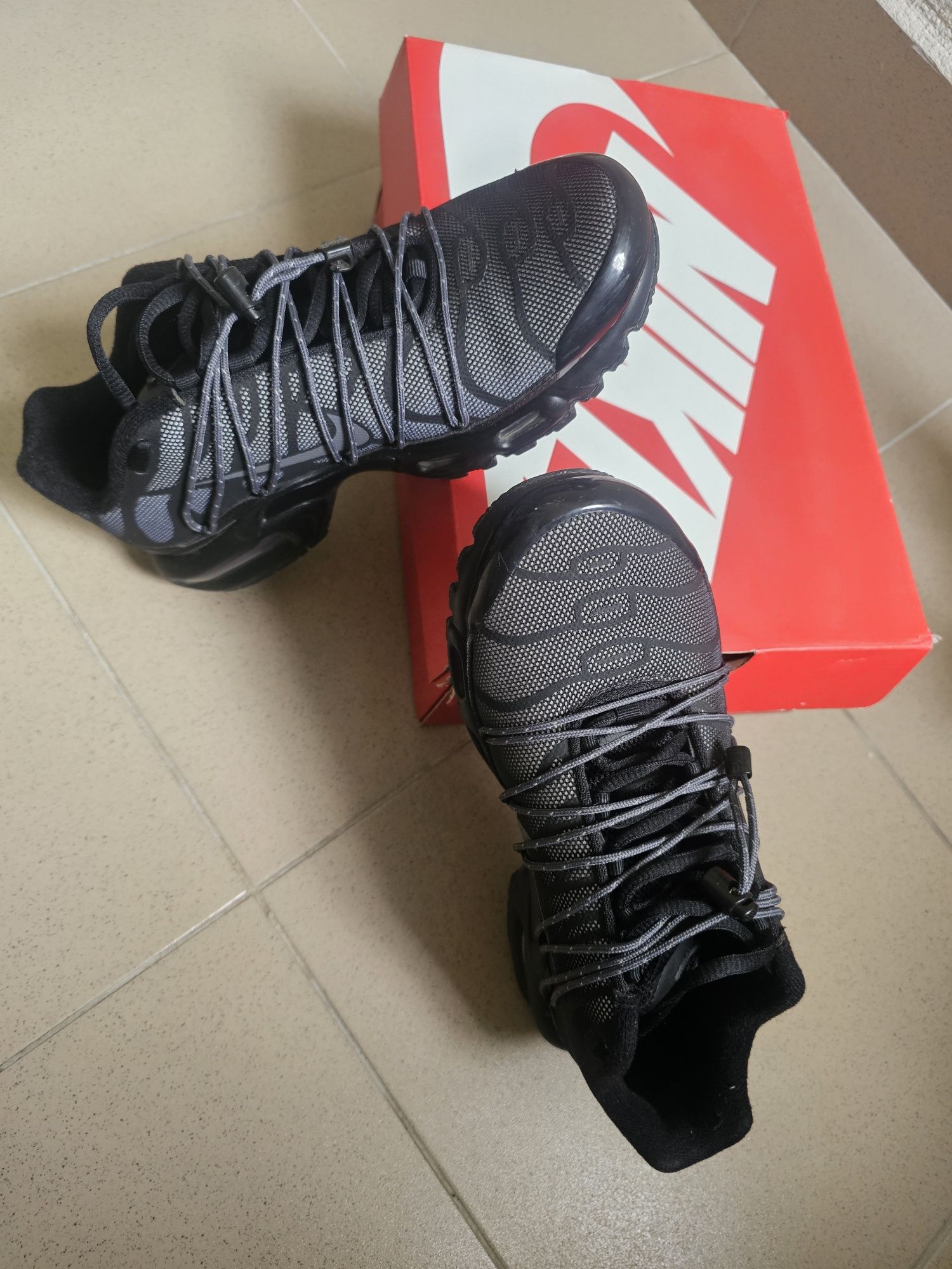 Маратонки Nike TN