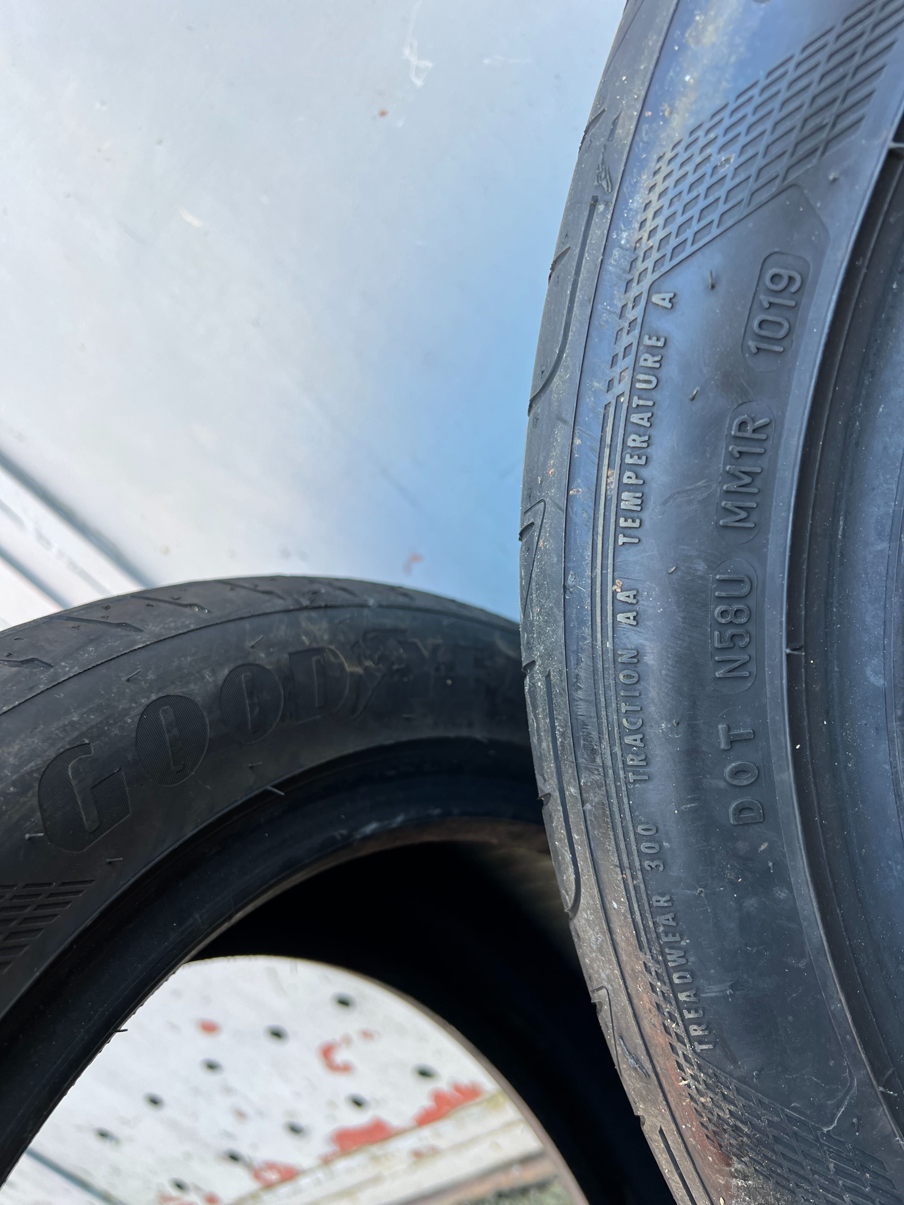 2 anvelope vara Goodyear Eagle F1, 245/45/18