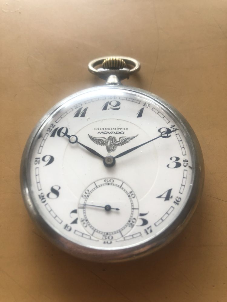 Джобен часовник Movado