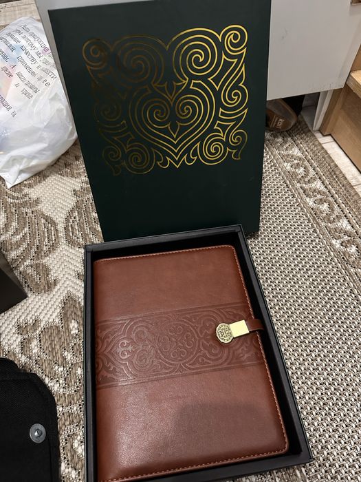 Блокнот A5 c Powerbank и флешкой 16 дь коричневый