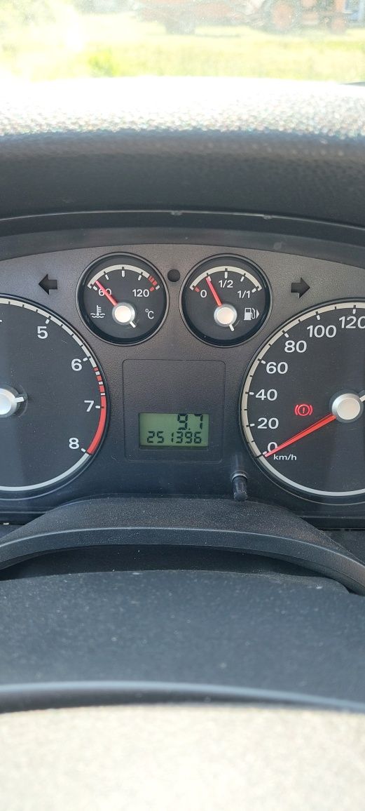 Ford Focus 1.6 benzină