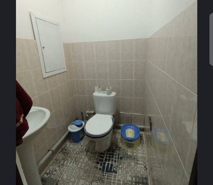 Chilonzor tumanida kvartira bor Metro va Gʻafur Gʻulom park 10 daqiqa