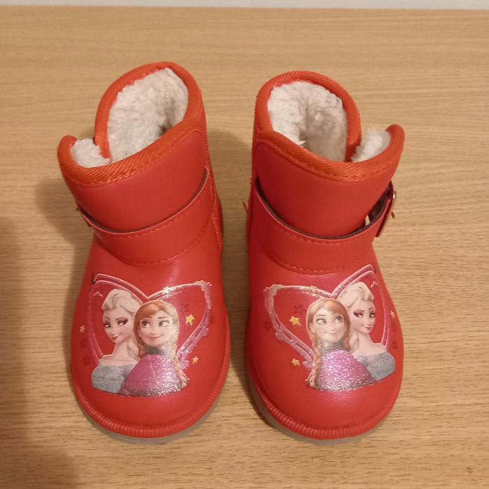 Cizmulite Ana si Elsa