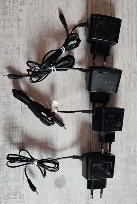 Încărcătoare originale Nokia AC-3E – 5.0V / 350 mA