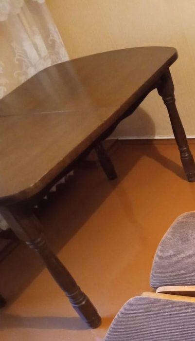 Стол дубовый раздвижной