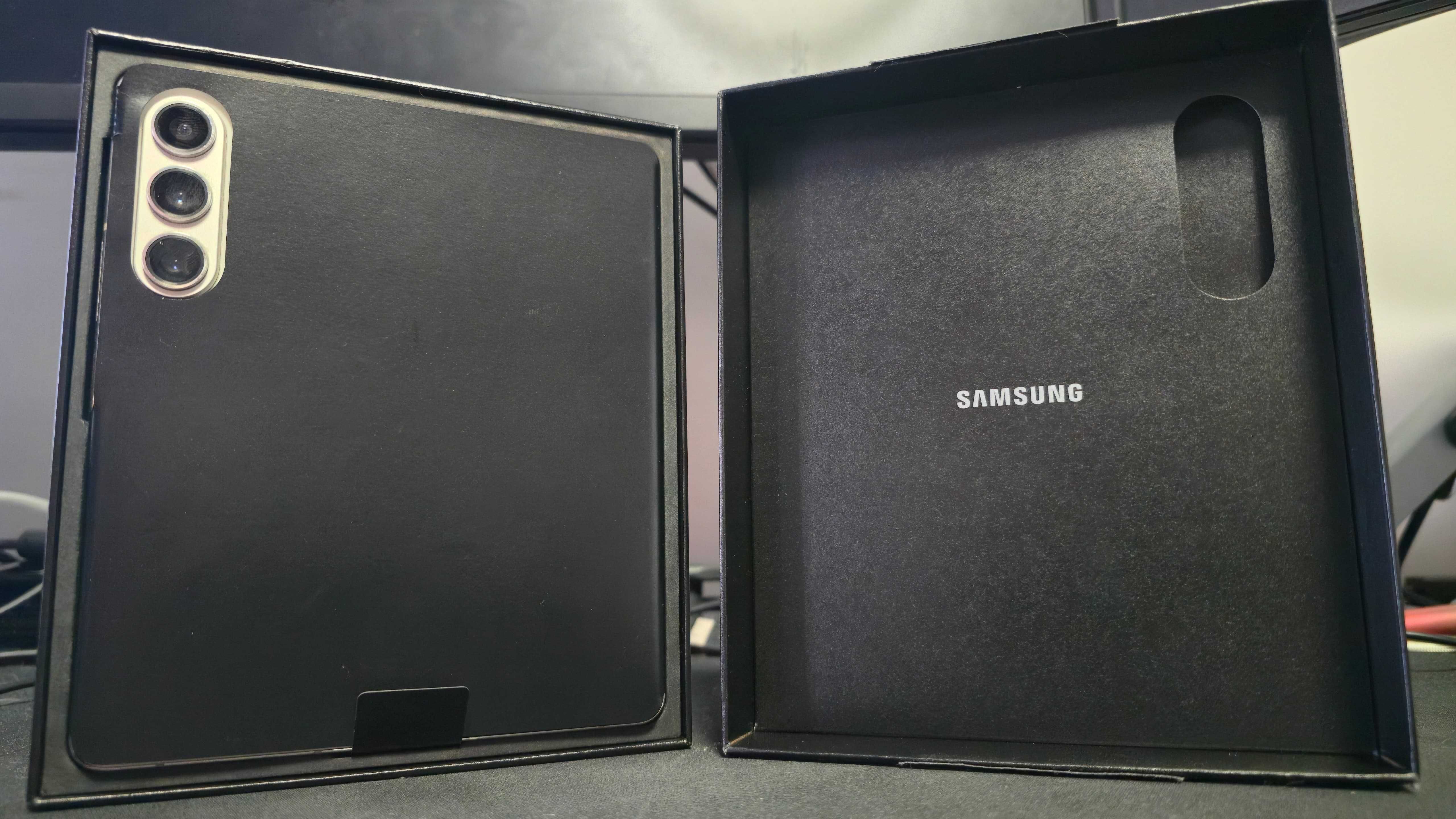 Samsung Fold5 256GB Dual Sim Cream - Liber in retea