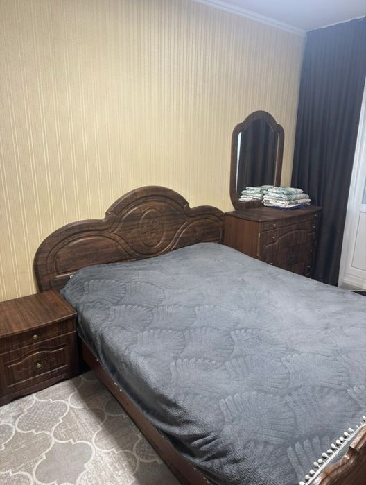 Продам спальный гарнитур