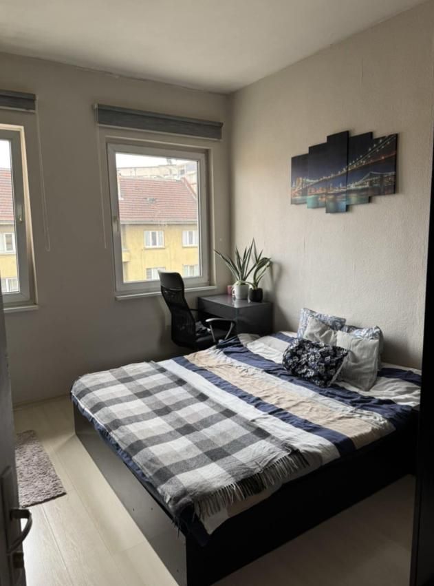 Дава се под наем Тристаен апартамент в София, Център - 70 кв.м за 675 € - Снимка #7