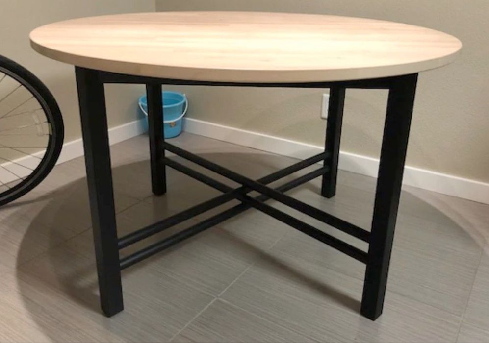 Masa lemn masiv Ikea