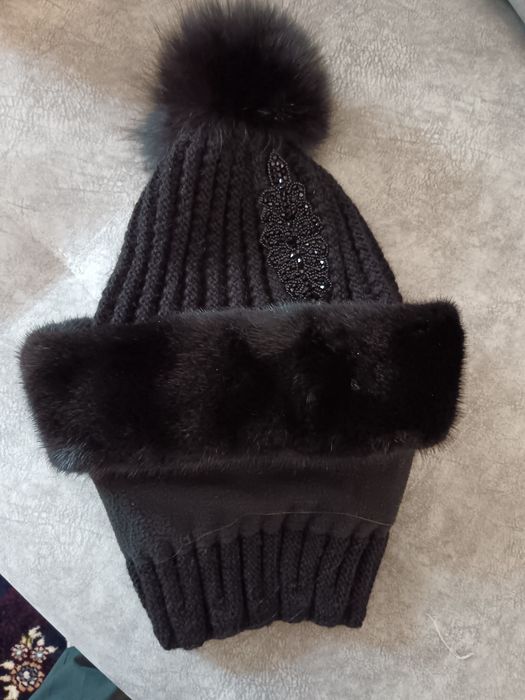 Продам шапку женскую