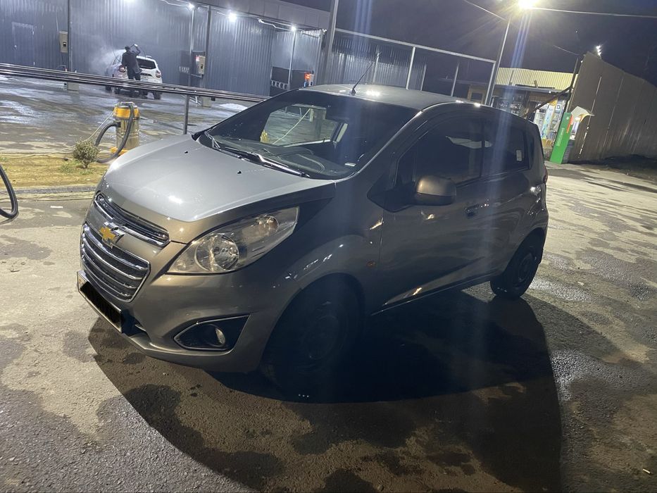 Spark sotiladi 2 poz