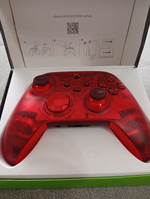 Продавам чисто нов джойстик за XBOX и PC