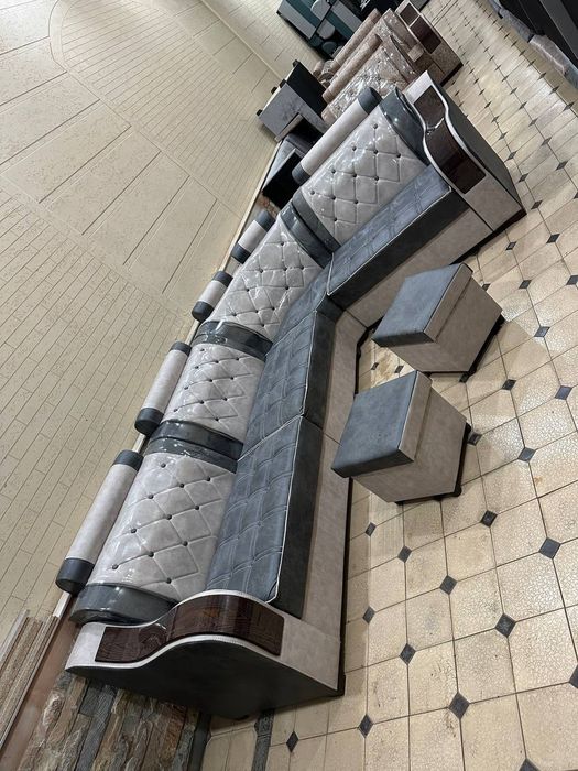 Гостиный уголок больших размерах