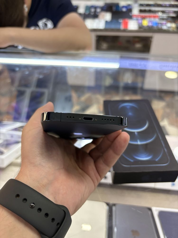 iPhone 12 Pro 256 gb ideal
