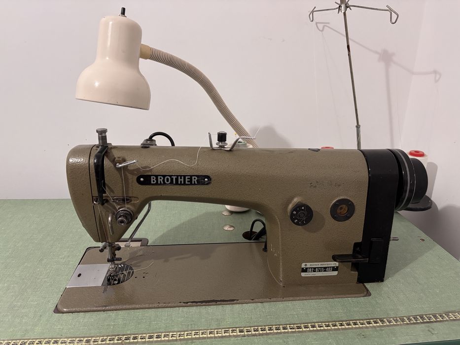 Masina de cusut industriala Brother