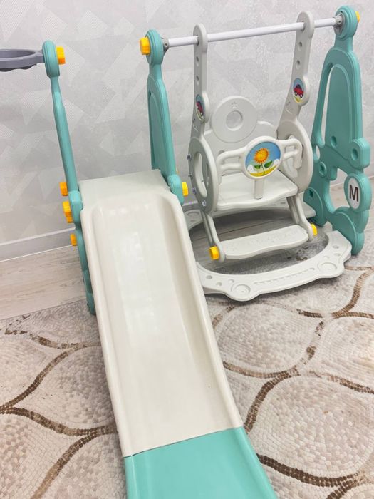 Детская качелька