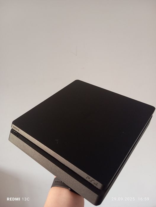 Кансоль playstation4