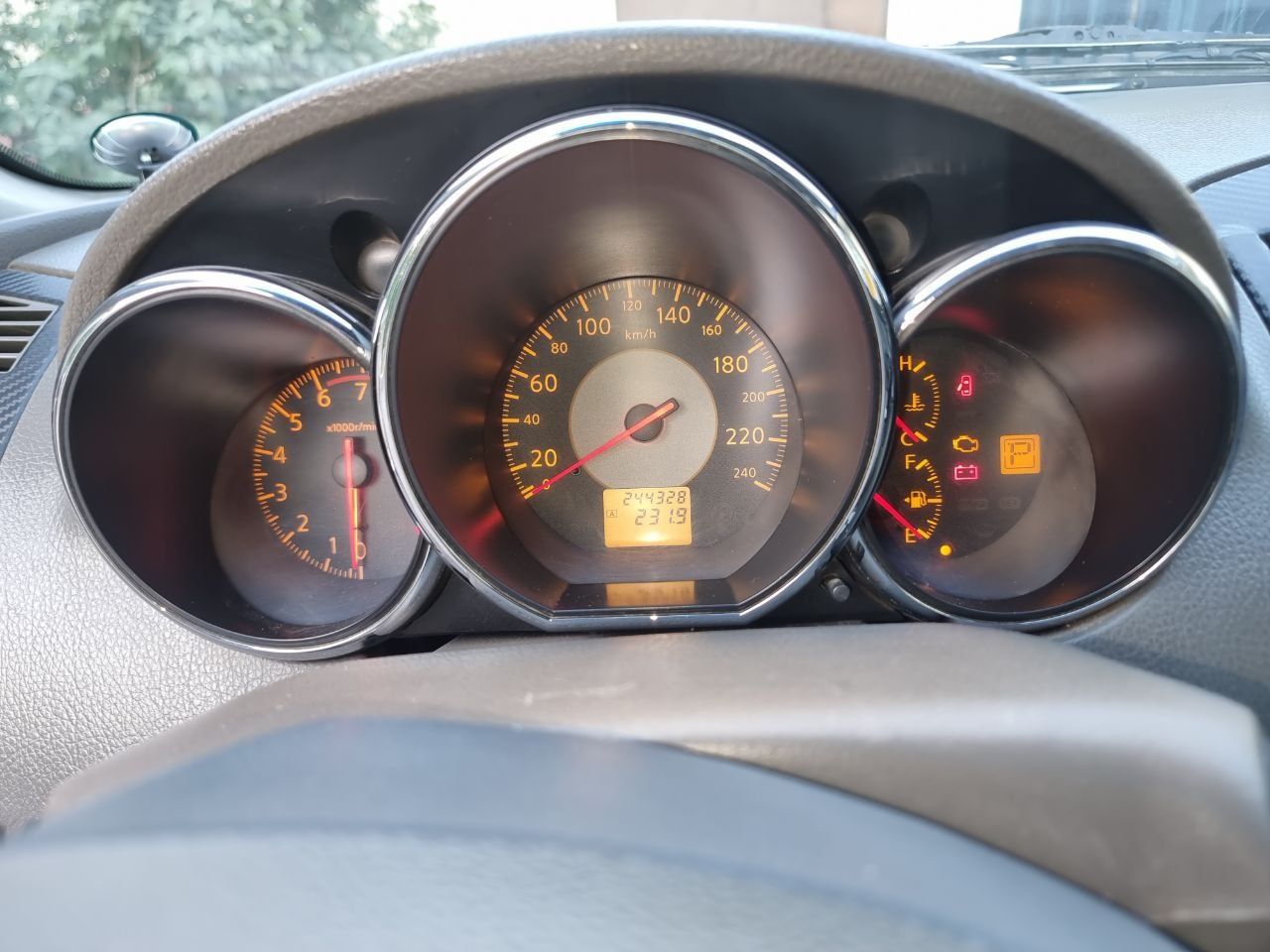 Nissan altima 2005 benzin