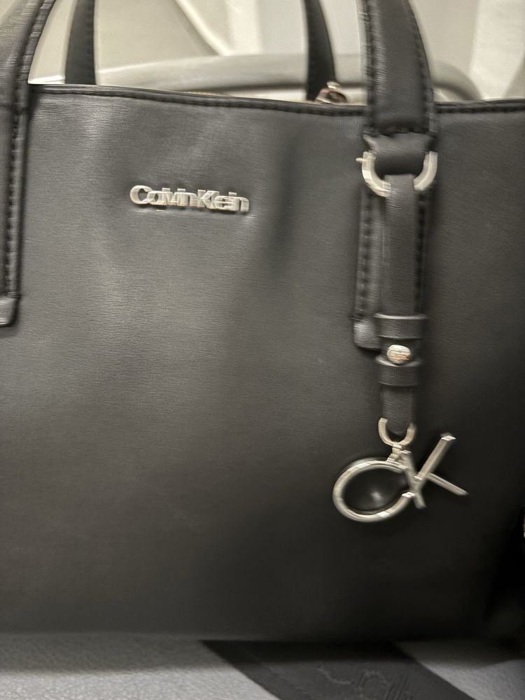 Дамска чанта Calvin Klein