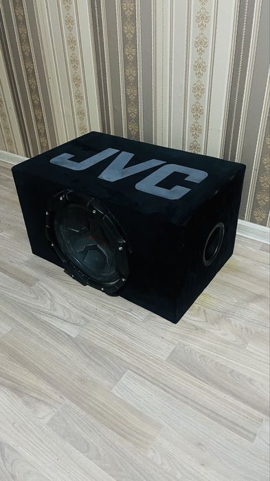 JVC сабвуфер с усилителем