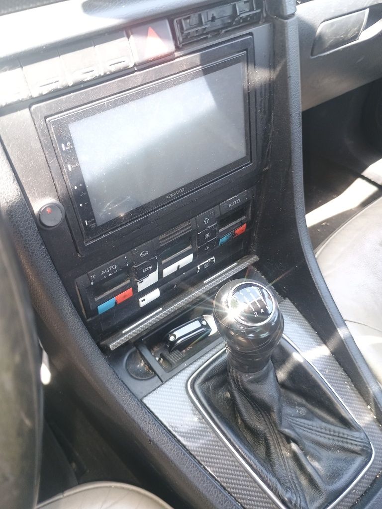 Vând său schimb audi A4 b7