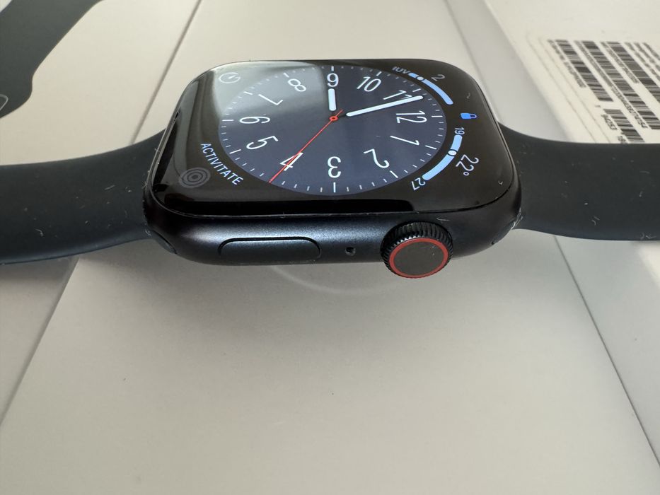 Vand Apple Watch seria 8 Cellular + GPS