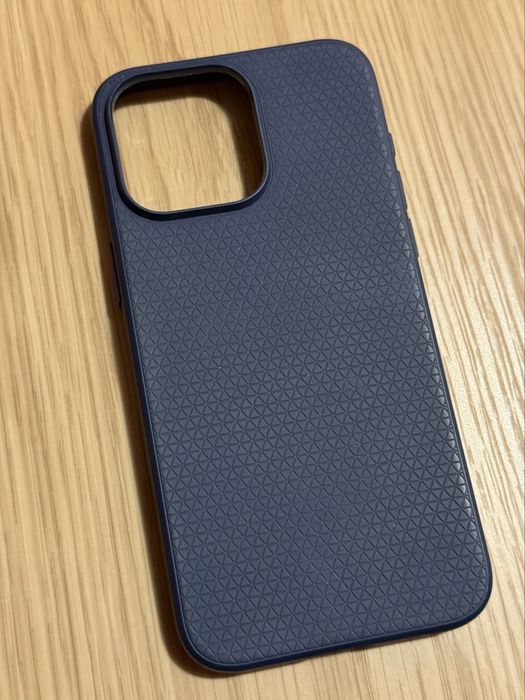 Карбонов кейс Mercedes iPhone 15 Pro Max Spigen