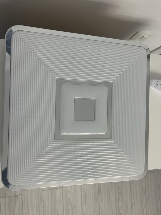 3 plafoniere  Dedeman la o comanda