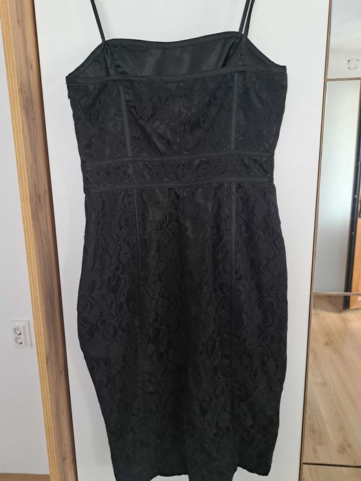 Нежна, елегантна рокля р.38