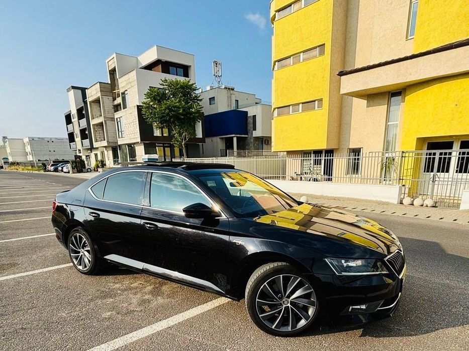 Vând Skoda Superb 3