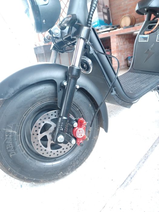 Vând scuter electric chopper 1500w