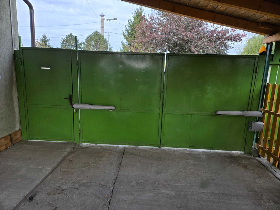 Vand poarta auto + pietonala