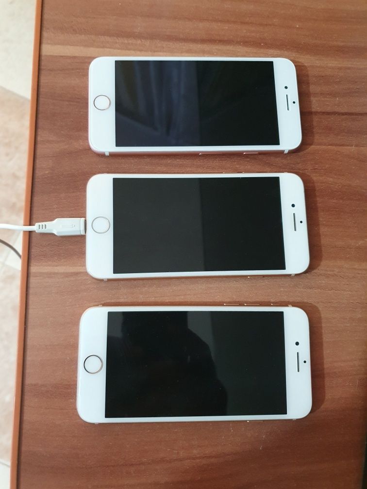 Vand iphone 8 și 7