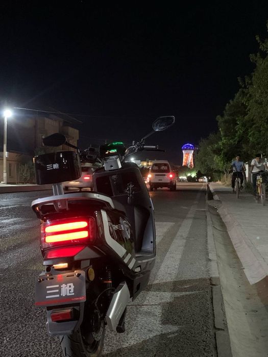 Скутер сотилади янги