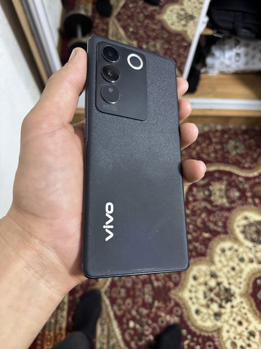 Geymerlar uchun Ideal! Vivo V27 5G — 256GB / 12+8GB RAM — Qora Mat