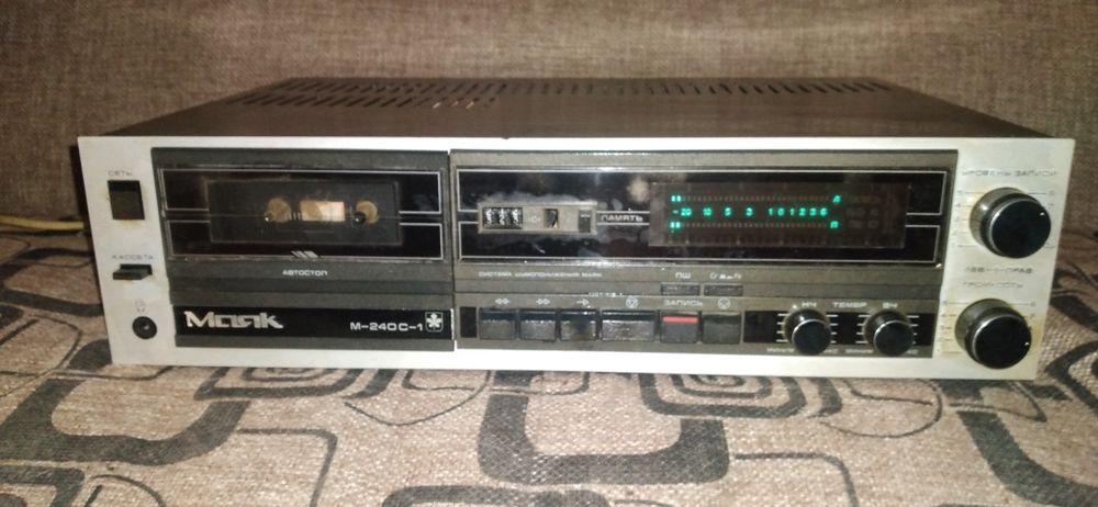 Магнитофоны СССР и Панасоник Смотрите 7 фото Читайте описании