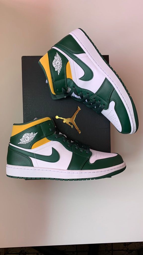 Air Jordan 1 Mid