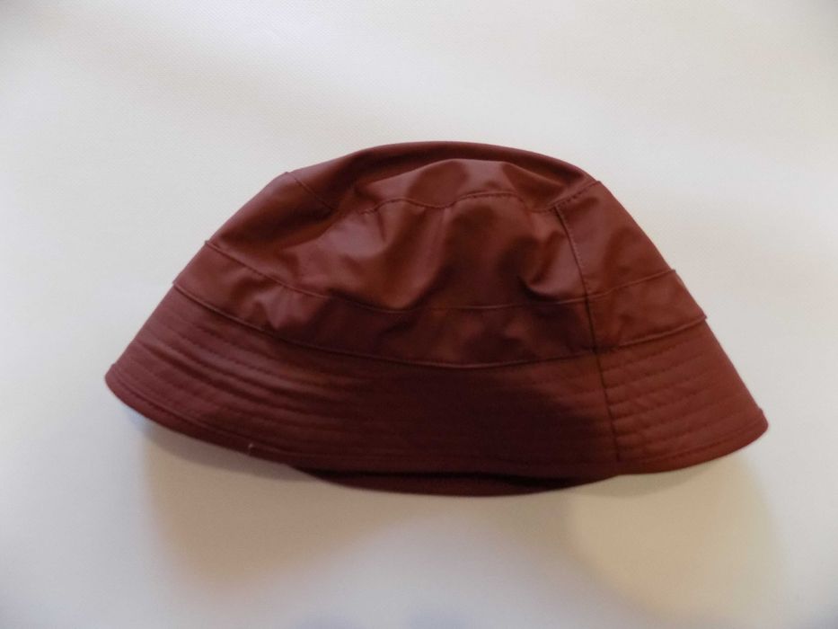 нова шапка/шапки nike canada  peak performance rains оригинална мъжка