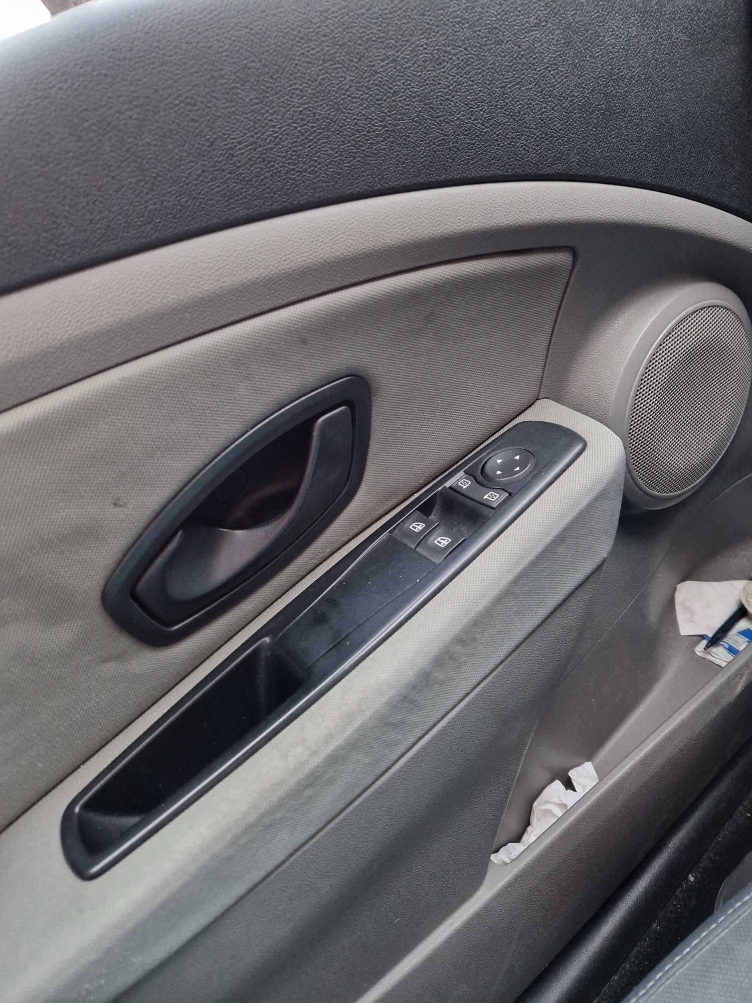 Renault Megane 3 , proprietar de 14 ani