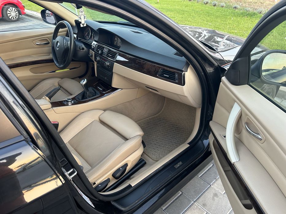 BMW Seria 3 E90 LCI
