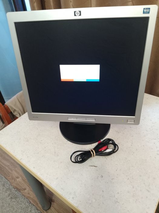 Monitor color HP