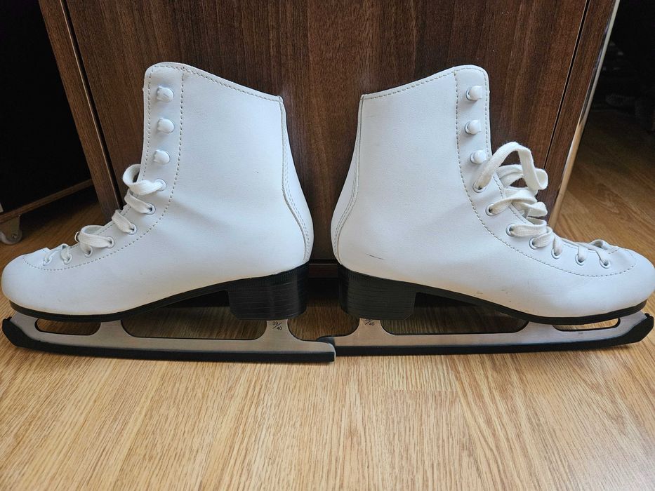 Patine de gheata fete 39-40