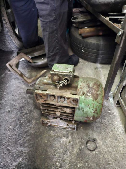 Motor Trifazic 4.5 kw 1500 Rpm