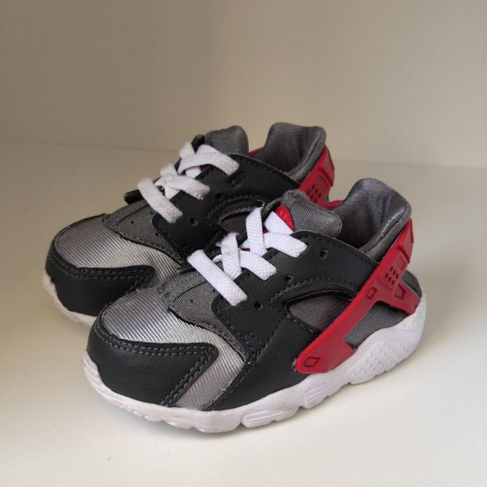 Детски маратонки Nike Huarache размер 21
