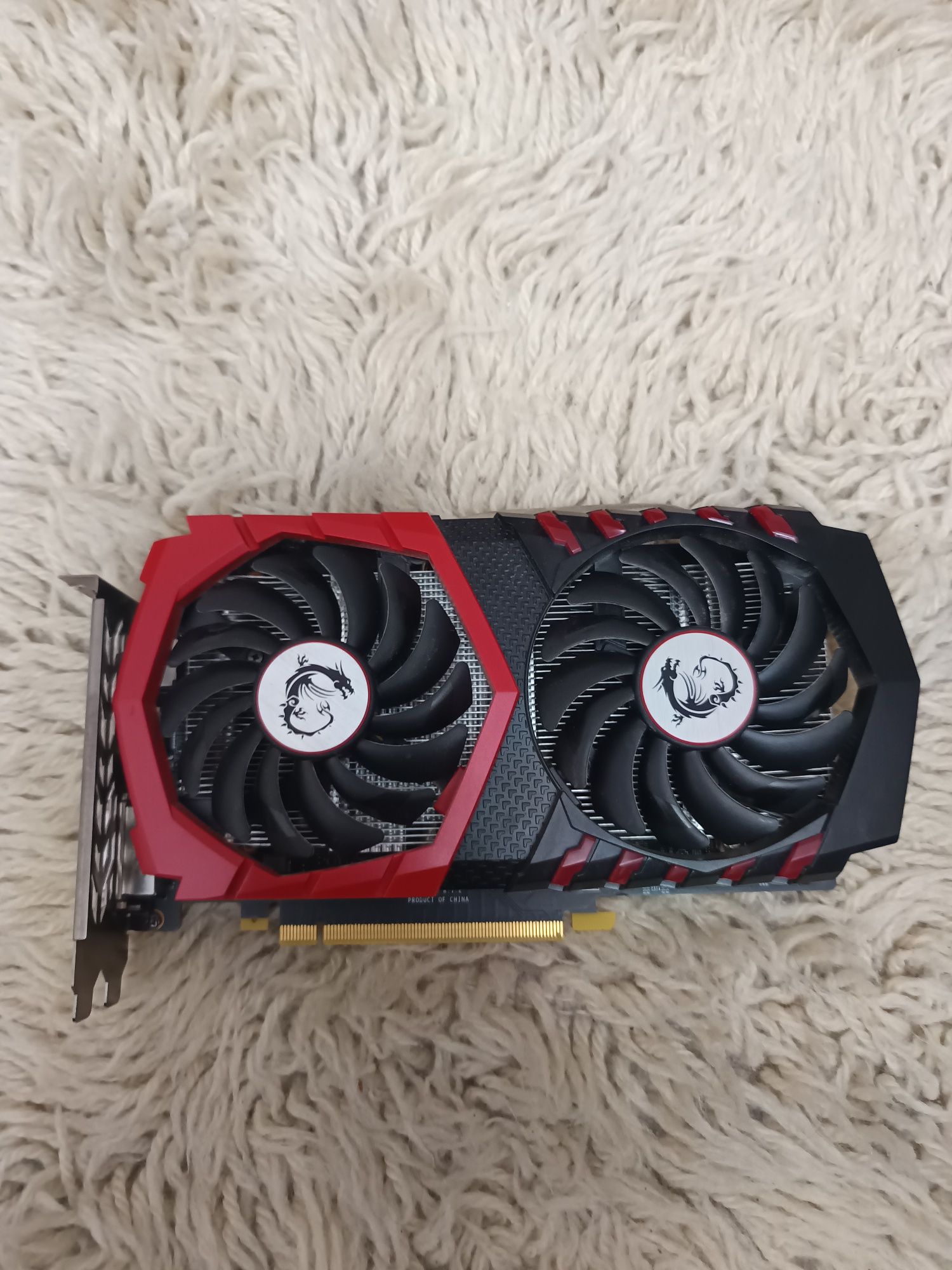 Продавам видеокарта Geforce gtx 1050 4gb.