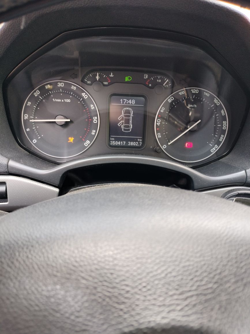 Skoda Octavia 2 2.0 tdi 140 cp Lauren & Klement
