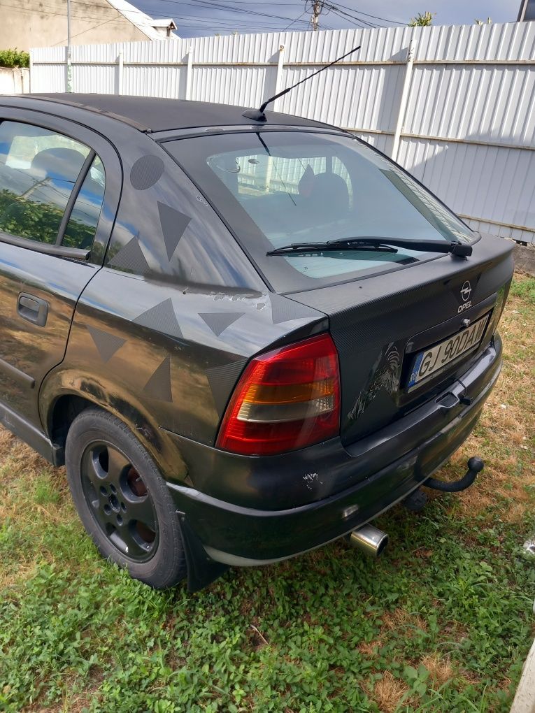 Vând Opel Astra G
