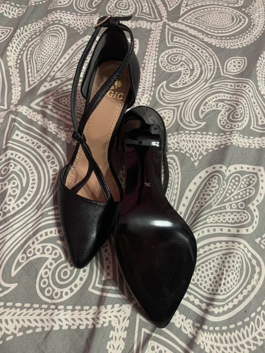 Vand pantofi piele fina ca manusa facuti pe comanda 36