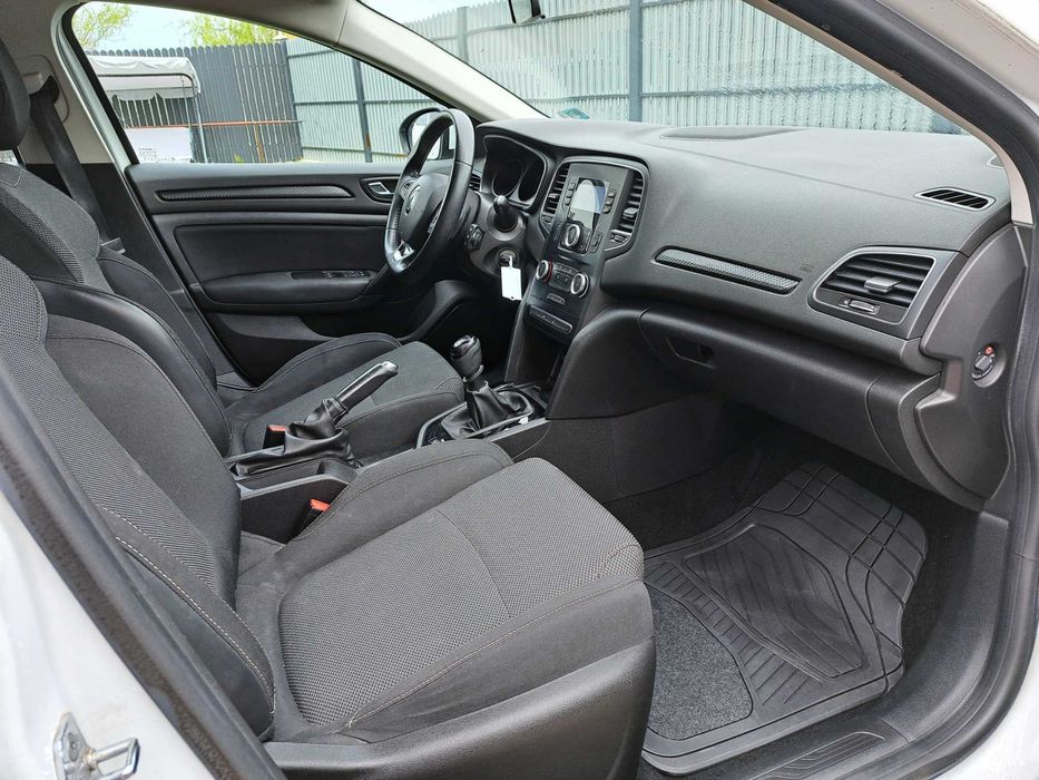 De vanzare: 2 xRenault Megane 4 alb RAR EFECTUAT,Megane break 212300km